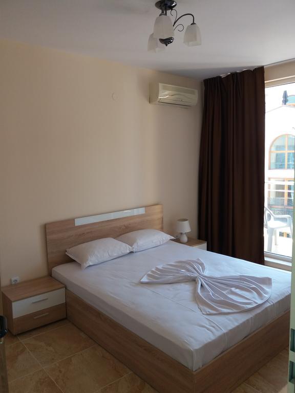 Golden Sea View Apartments 1 Pomorie Ngoại thất bức ảnh